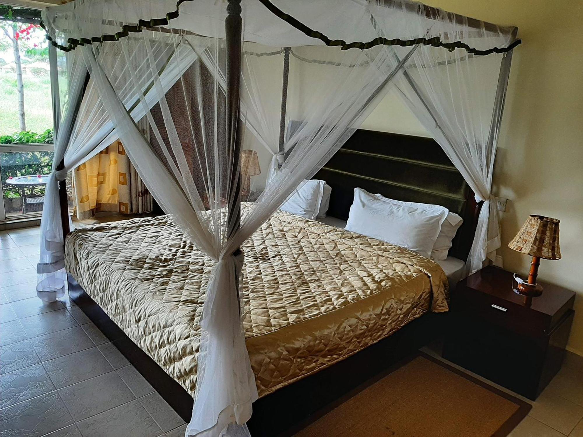 Aa Lodge Амбоселі Екстер'єр фото